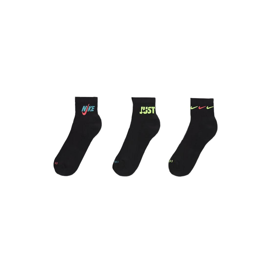 

Nike Everyday Plus Ankle Socks Unisex 3 Pack Black DH3827-910 22-24