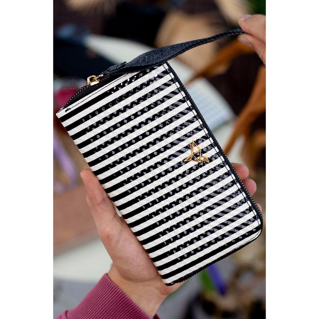 Rukojeť na zápěstí Tilburg Vzor pletení ze slámy Švestková Fialová Portfolio Peněženka s velkým množstvím držáku na karty