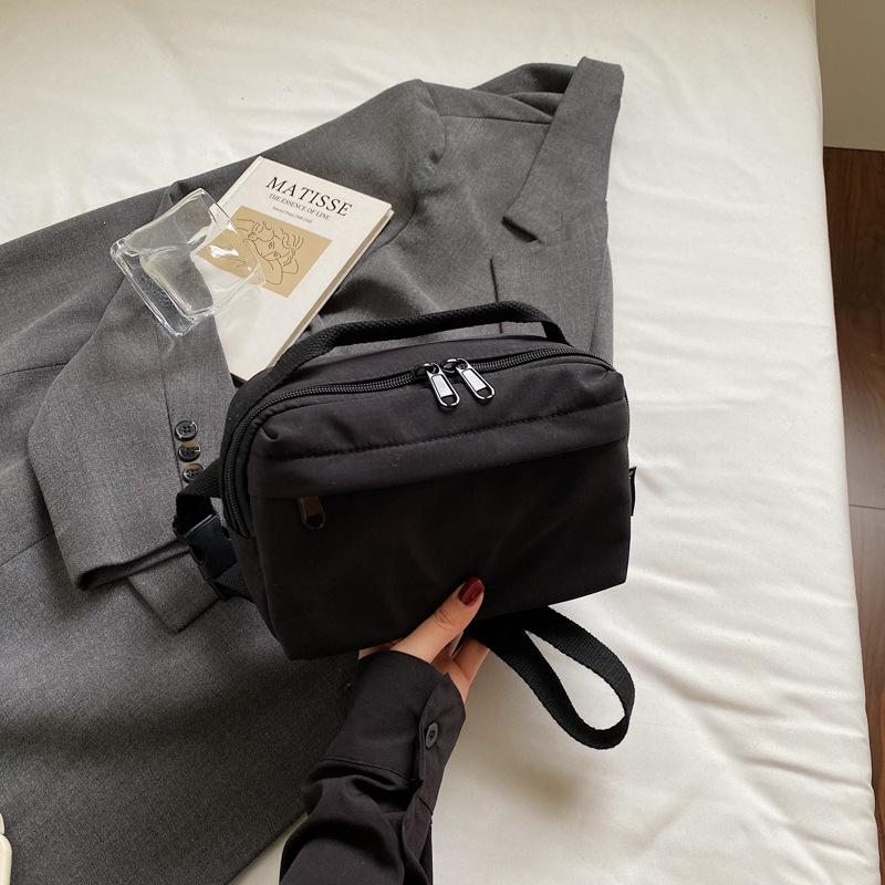 Women's Lightweight Nylon Crossbody Bag - Compact Casual Handbag for Commuting & Going Out