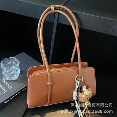 Retro Bag Women's Large Capacity 2025 New Autumn and Winter Versatile Shoulder Underarm Bag Casual Texture Commuter Pillow Bag