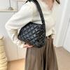 Stylish Quilted Large-capacity Handbag Trendy Geometric Tote For Winter