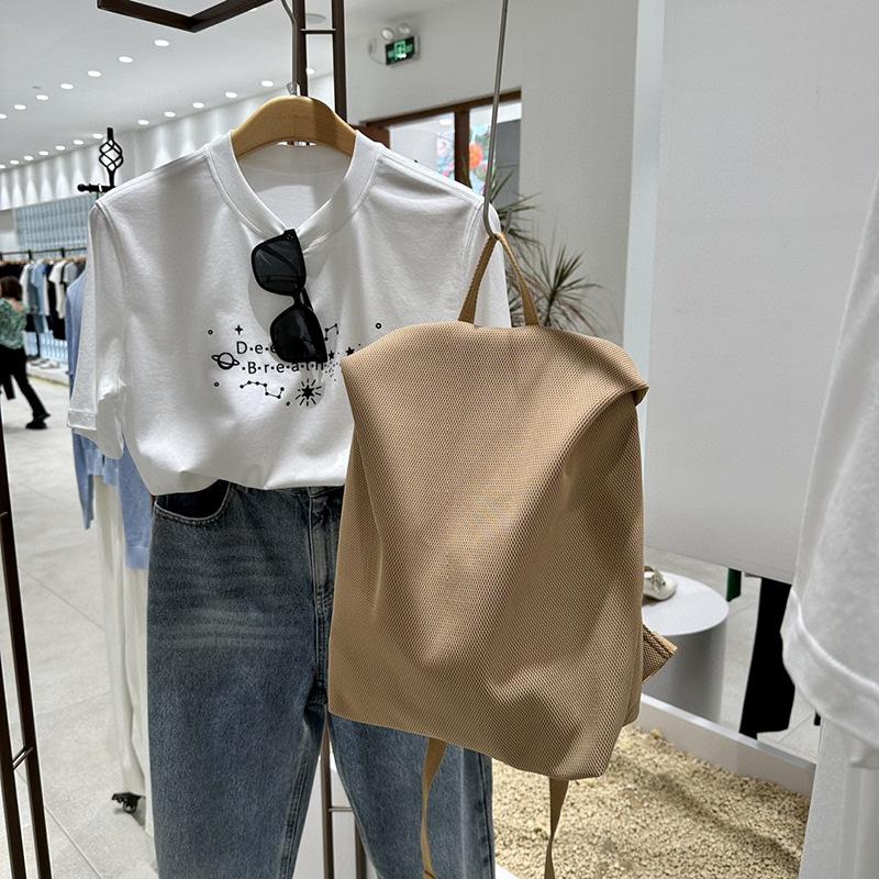 Grid Backpack Light Air Sense Travel Commuting Sports Backpack Simple Leisure Backpack