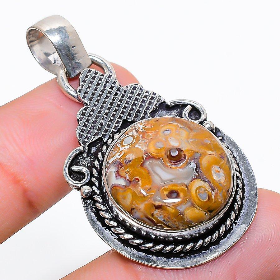 

Red Stick Stone Gemstone Handmade Ethnic Jewelry Pendant 1.77 SR-4264