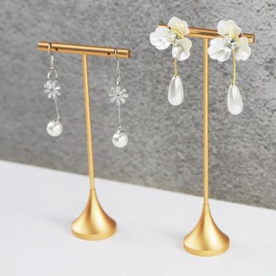 Creación de joyas – Estuches y exhibidores para joyería