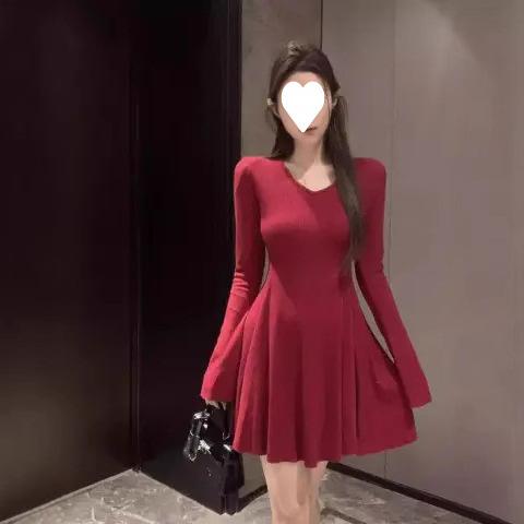 Season's New Pure Desire Style Spice Girl with Coat, Slim and Thin Long-sleeved Dress, Lazy Style Short Skirt