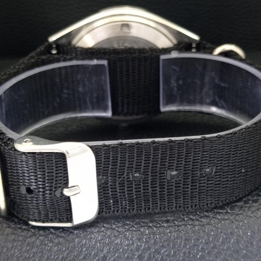 JAPAN VINTAGE CITIZEN AUTOMATIC 8200 MENS GOLDEN COLOR DIAL WATCH a702783-1 R210-a702783