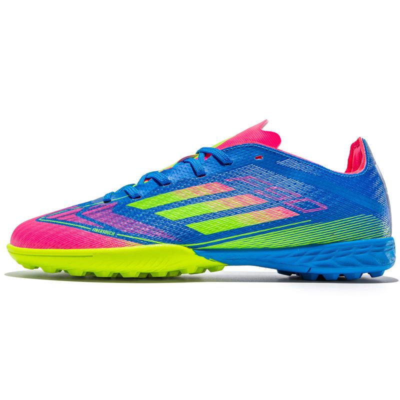 New Fashion Sports Long Broken Nails Low-top Students Youth Football Shoes