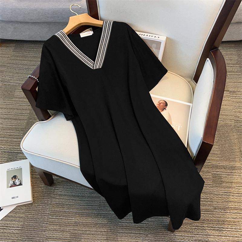 Plus Size V-Neck Slimming Mid-Length Dress for Women 200/300/350 Jin - New Style 7190