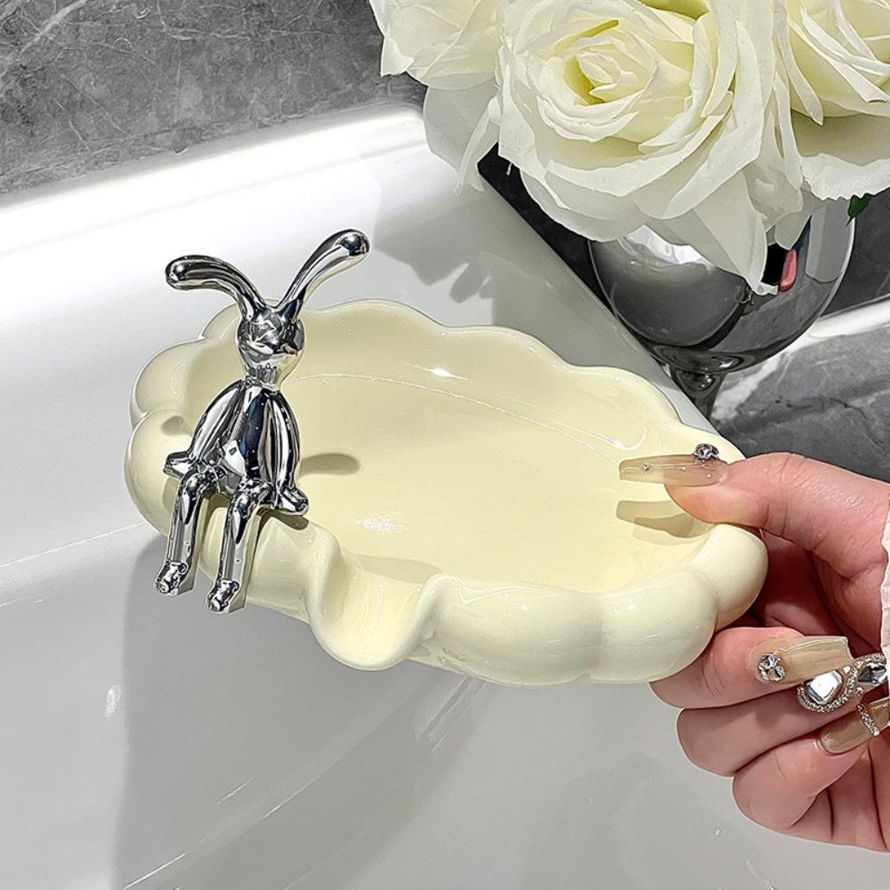 

Self Draining Shell Soap Holder Household Soap Dish Tray Drain Sponge Case Bathroom white-Bring a rabbit