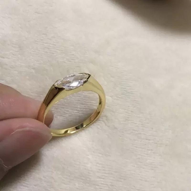Hot Sale Wedding Bands Women Rings with Marquise Cubic Zirconia Simple and Elegant Female Accessories New Trendy Jewelry