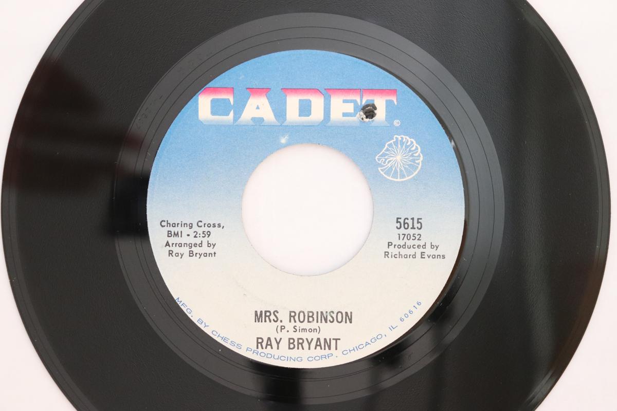 

7inch Record RAY BRYANT - Mrs. Robinson / / Poochie 5615 Cadet 1968 UK Soul/Funk Used