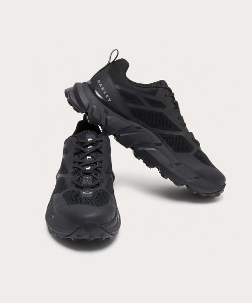 [Oakley] Light Breathe Sneaker - Triple Black FOF10058802Y