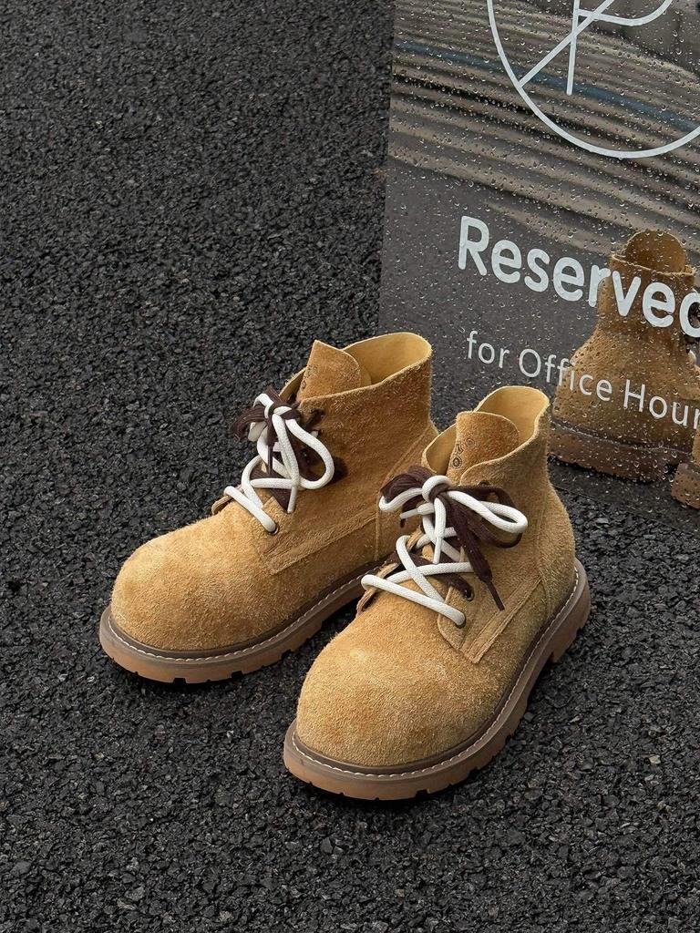 2025 autumn new British style handsome Martin boots women's leather retro outdoor bumblebee lace-up inner height-increasing short boots