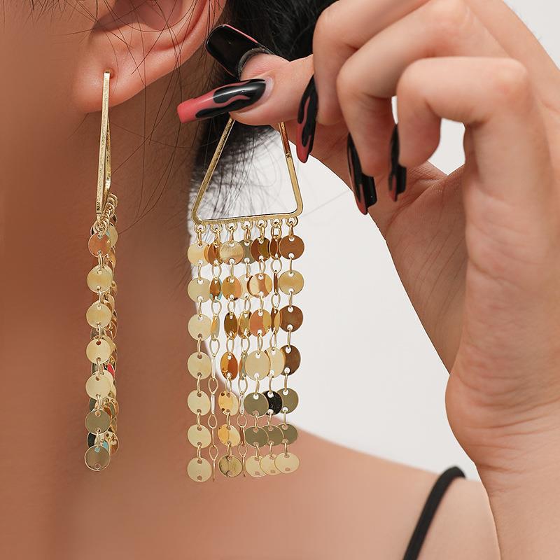 Exaggerated Metal Fashion Sequined Fringed Earrings Women S Light Luxury Fashion Niche High-End Stud Earrings Trendy Earrings