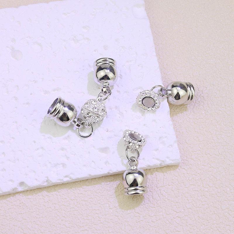 1Pc Magnetic Buckles Practical Diamond Studded Convenient Necklace Connecting Buckle DIY Scarf Magnetic Buckle Jewelry Buttons