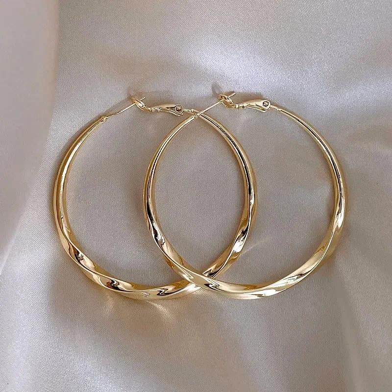 Shevalues Women Classic Earring Lady Gold Color Hoop Earring Girls Simple Style Small Ear Studs Jewelry Gifts New Ear Rings SMT-XS004-AG