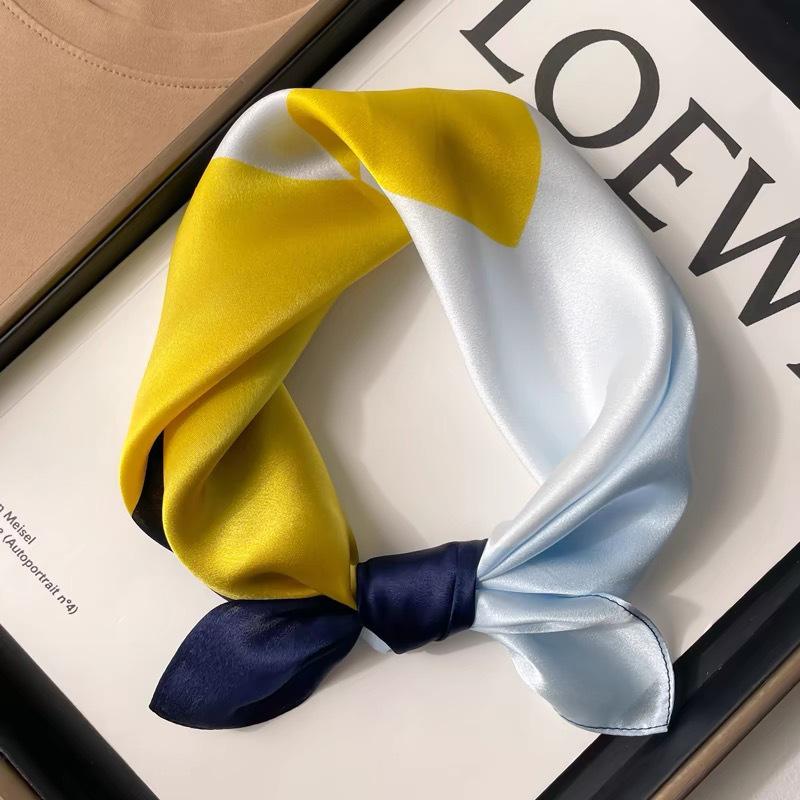 Dámský béžový hedvábný šátek - 53 cm Korejský styl Tištěný čtverec, 100% morušové hedvábí na jaro/léto