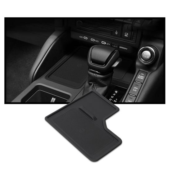 Bezdrátové nabíjení středové konzoly Ochranná podložka odolná proti opotřebení Neklouzavý design Vodotěsná podložka středové konzoly pro Toyota Prado 2024-2025