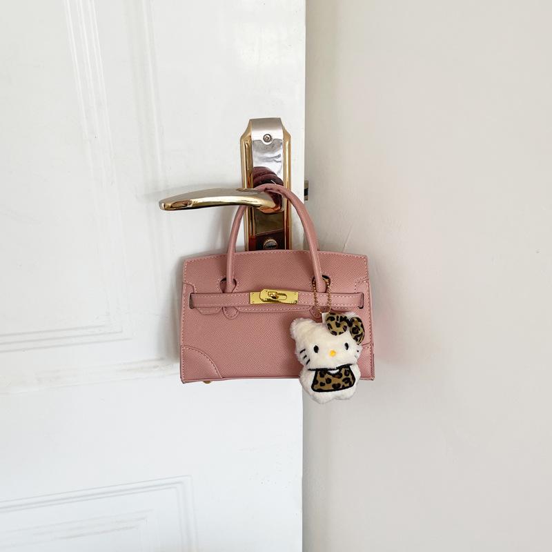 Sac à main de mode haut de gamme Automne/Hiver 2025: Sac bandoulière simple et polyvalent à fermeture à loquet pour femmes