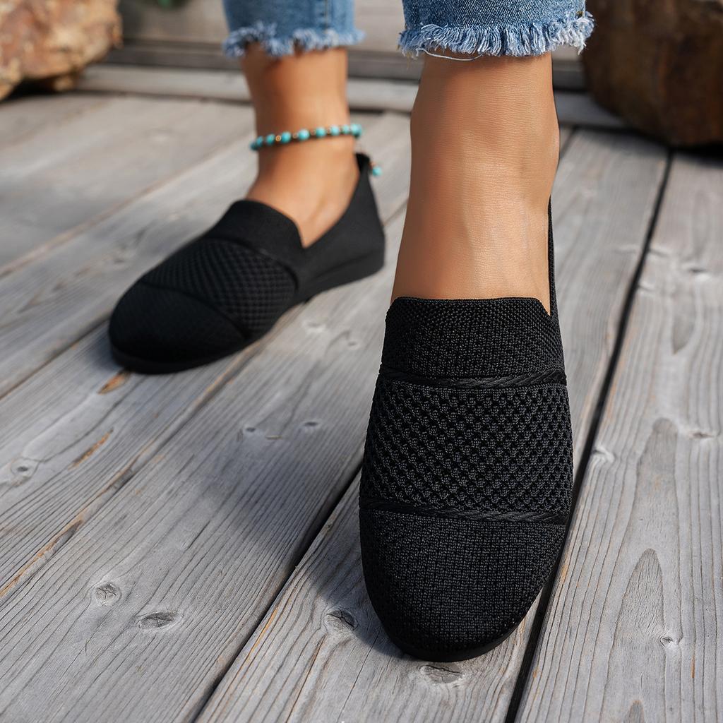 Fashion women's summer shoes large size single shoes 2025 new round head flat bottom comfortable lightweight breathable knitted shoes women's shoes