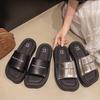 Summer new thick-bottomed women's sandals, high-end one-word slippers, fashionable and versatile trend slippers