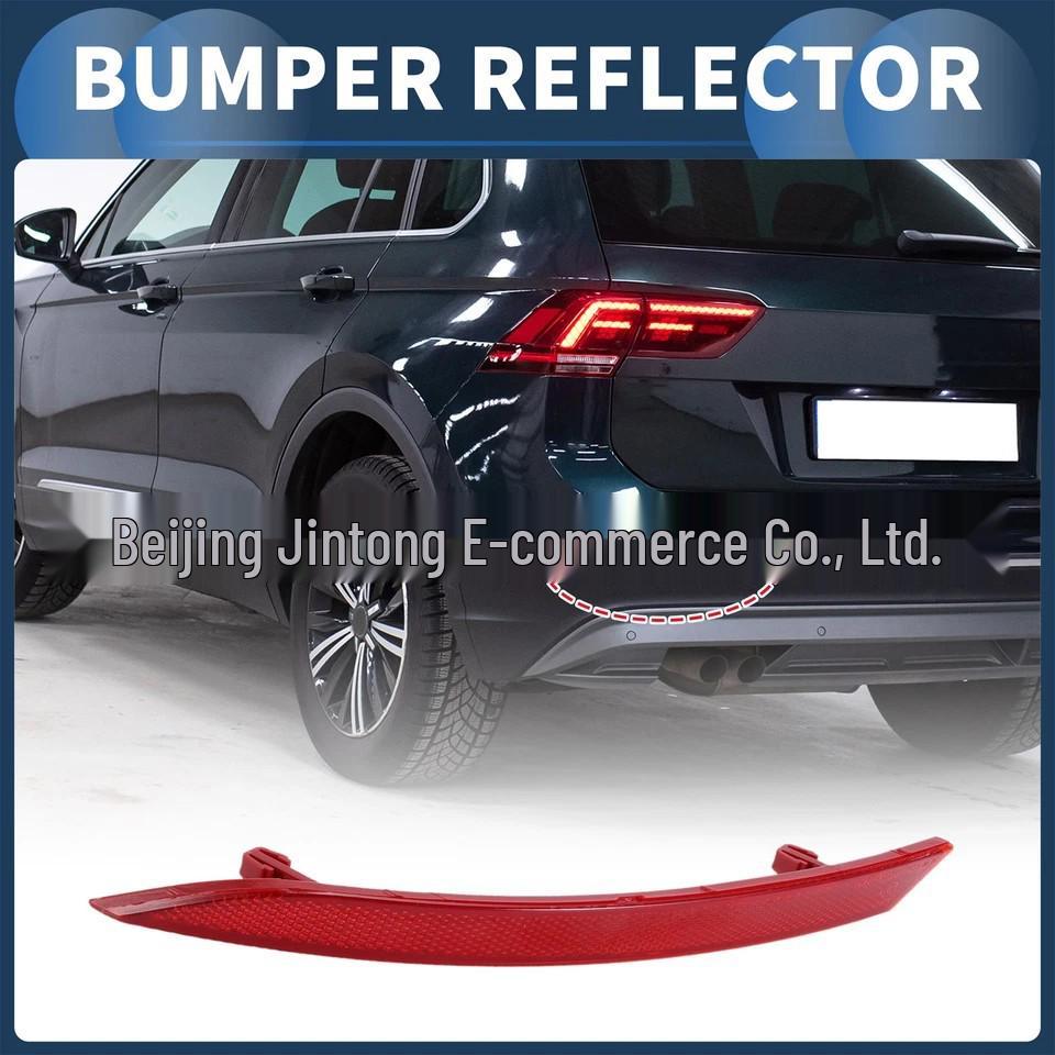 Volkswagen Passat Rear Bumper Reflector Light, Anti-Collision Fake Light, Model 3C8945105B/3C8945106B.