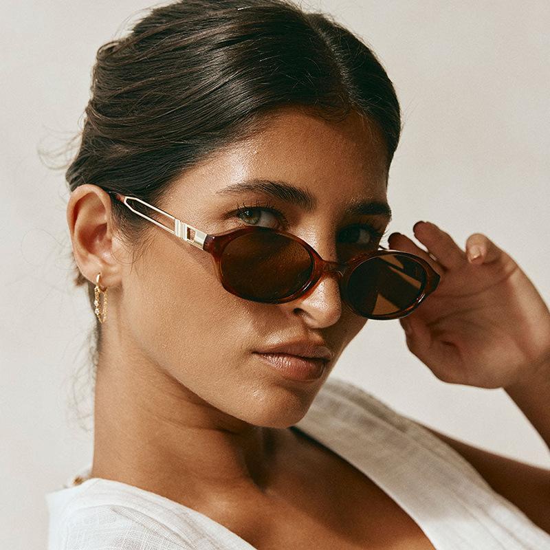 2025 Fashion Women Retro Small Oval Women Men Sunglasses Vintage Metal Frame UV400 Sunglasses