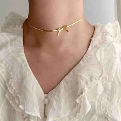 Collar de cadena con forma de hueso de serpiente y clavícula con lazo, joyería exquisita informal con personalidad para chica, accesorios de regalo para fiesta