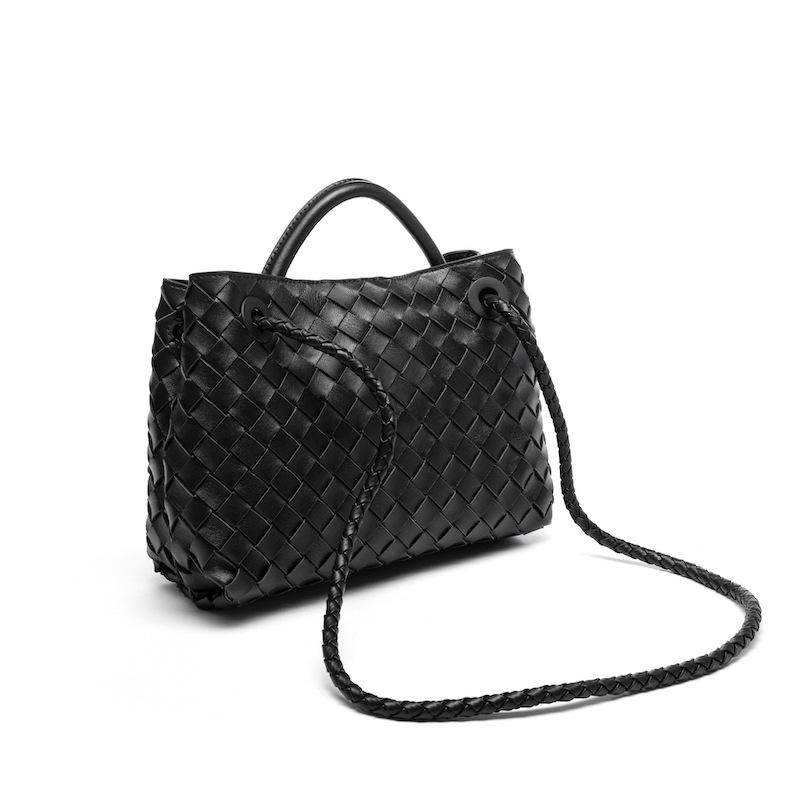 Trendige neue gewebte Damentaschen, handgeflochtene Doppelschichtwebung, tragbare Damen-Umhängetaschen, strukturierte gewebte Taschen