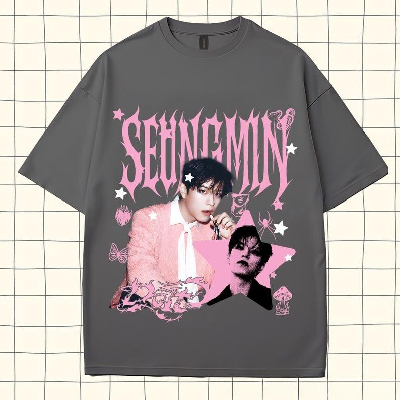 

2026 Ретро Худі Stray Kids Seungmin Do It, Футболка Stray Kids Do It, Футболка Stray Kids Світовий Тур Dominate _ Celebrate XXXL