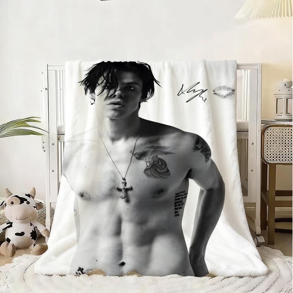 HOT Singer Y-Yungblud Throw Flannel Fluffy Soft Blanket Warm Skin-Friendly Throw For Sofa Bed Office Nap Winter