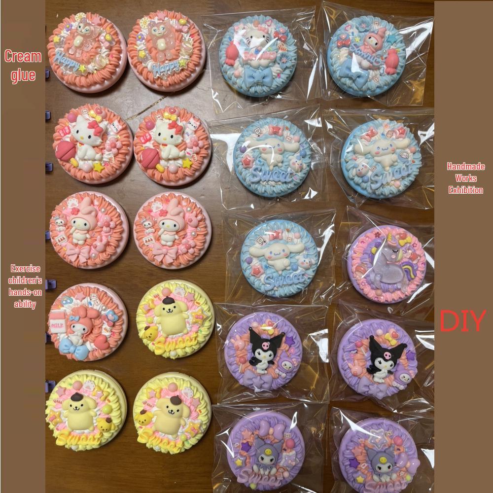 Compact Flip-Cover Double-Sided Makeup Mirror: Foldable, Portable & Vintage-Style Mini Vanity Mirror