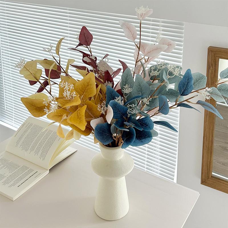 Eukalyptusblätter Künstliche Blumen mit texturierten Details für Wohnstyling Büro