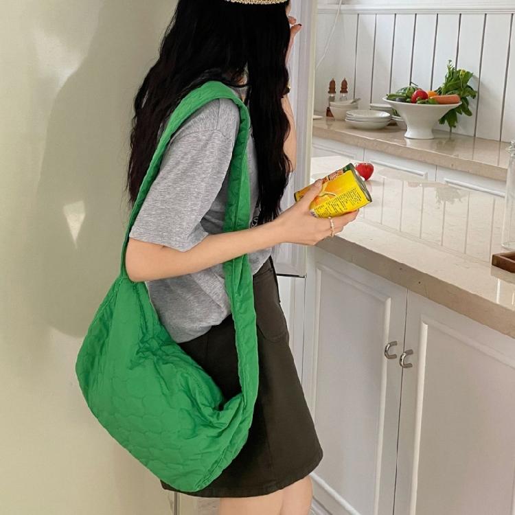 2023 Travel Pleated Crossbody Bags Solid Color Shoulder Bag for Women Trendy Bag