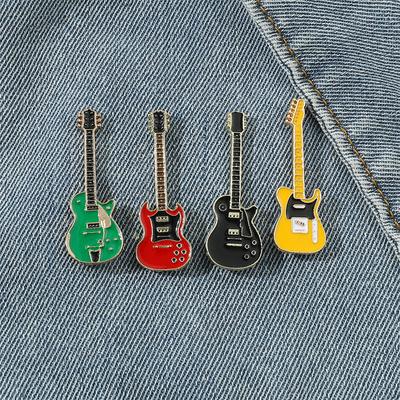 Spilla divertente con chitarra e strumento musicale Kpop Rock Music Band Spille smaltate Distintivi in metallo Gioielli di moda Regalo per bambini Amici