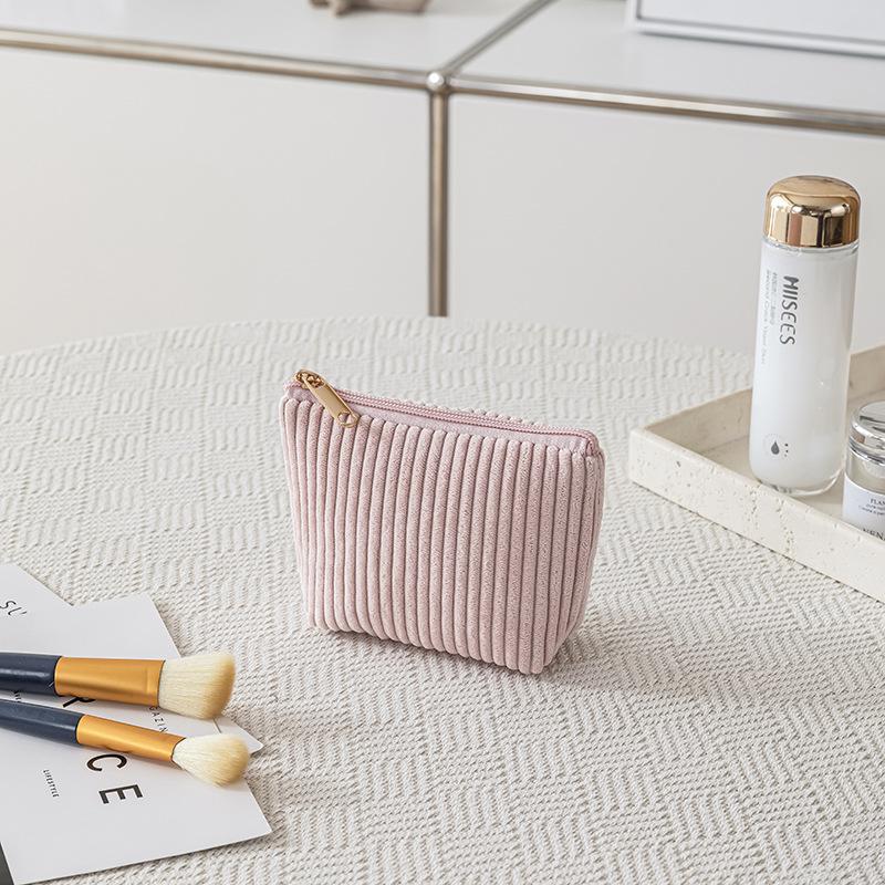 

Corduroy Cosmetic Bag Travel Portable Lipstick Bag Organizer Handheld Washable Cosmetic Bag