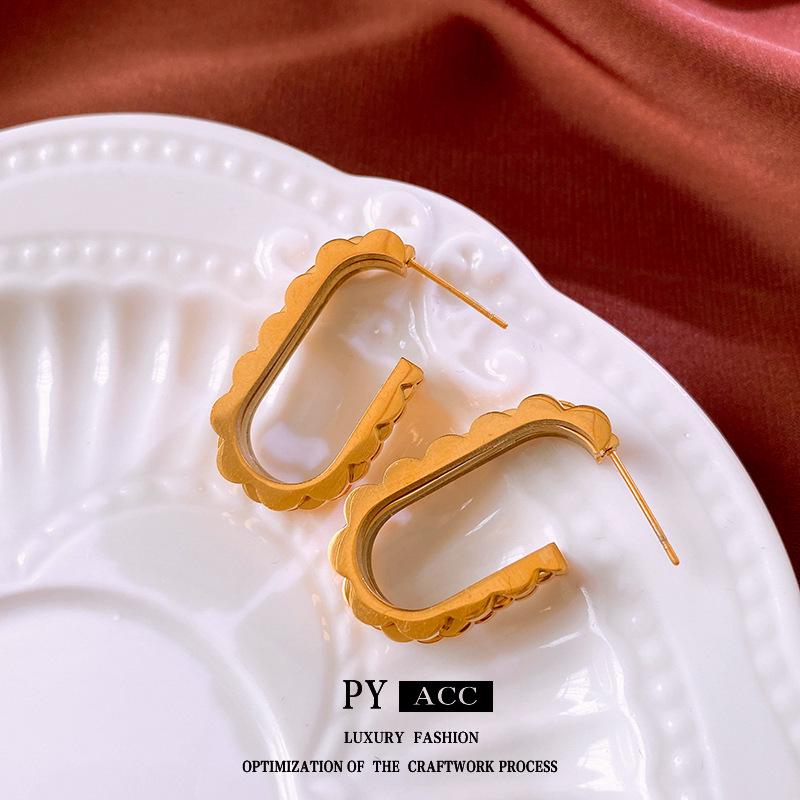 

Titanium Steel Hoop Earrings with Retro Design, Stainless Steel Studs, Cross-Border European and American High-End Style, Exaggerated Fashion.