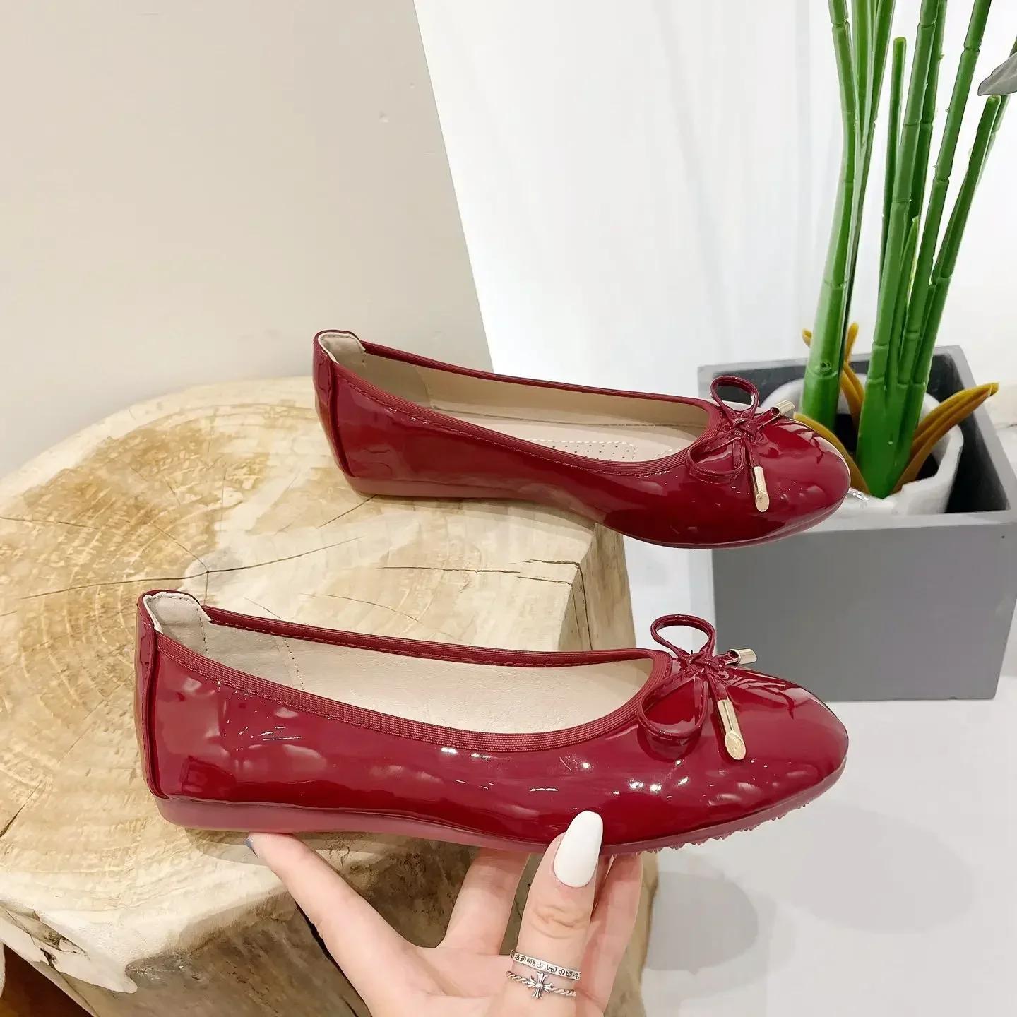 

Ladies Single Shoes Bowtie Flats Patent Leather Loafers Women Round Toe Roll-Up Shoes Woman Bridesmaid Flats Zapatillas Mujer 34