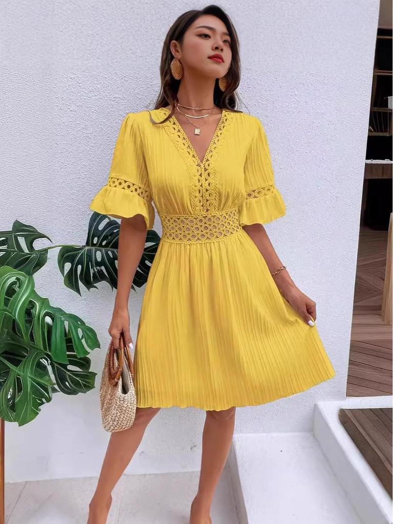 European & American Women's Summer V-neck Solid Color Dress with Patchwork Lace & Waist-cinching Design