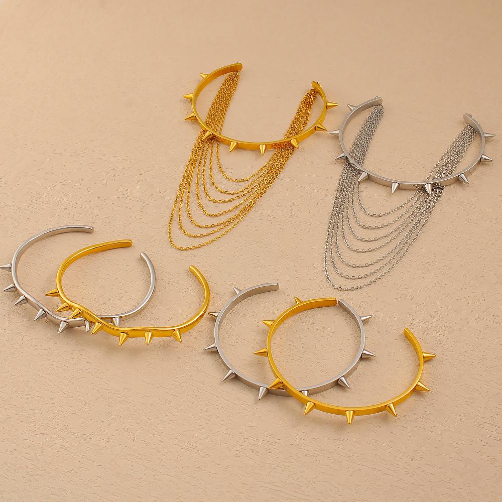 Meishiduo Titanium Steel 18K Gold Open Cuff Bracelet with Rivet Design - Simple, Fashionable, European & American Style.
