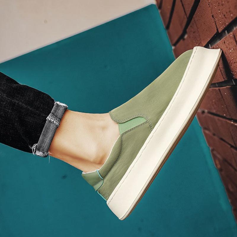 Fashion Man Shoe Korean Style Green Solid Color Thick Platform Sneakers 2025 Trend Fashion Luxury Sale Vulcanize On Casual Shoes for Men