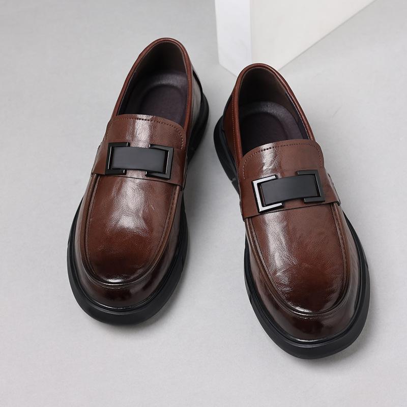 Men's Casual Leather Shoes 2025 New Versatile Trend Doudou Shoes Men's High-end Hand-scratched Leather Loafers