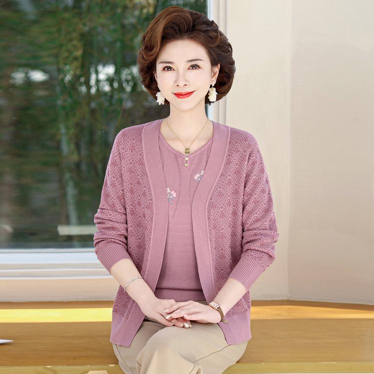 High-end Large-size Middle-aged and Elderly New Spring Embroidered Short-sleeved Fashionable Knitted Cardigan Two-piece Top