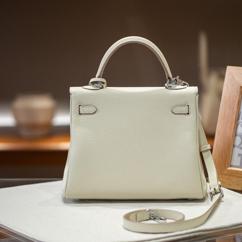 Manufacturer's 2025 New Top Layer Cowhide Silver Buckle Togo Soft Leather Bag Genuine Leather Women's Bag Handbag Crossbody Bag