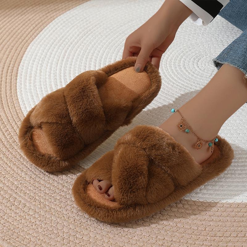 2025 Autumn/Winter Women's Furry Plush Cross Slippers — High-End Outdoor/Home Thick-Soled Large Size