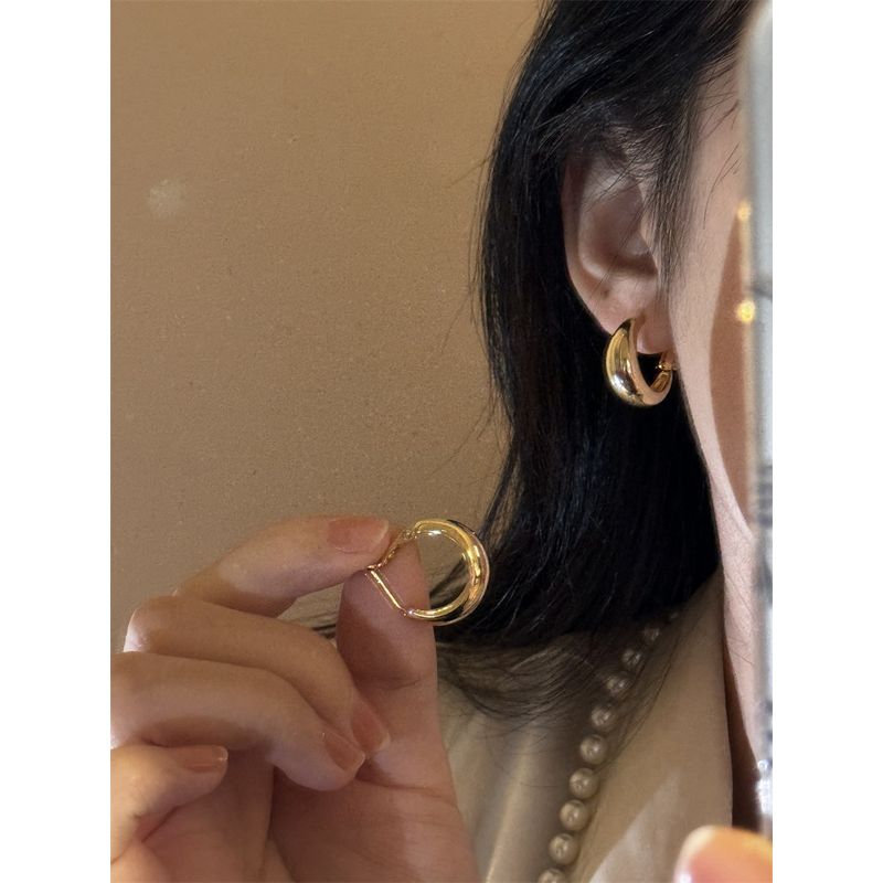 Accessible Luxury Fashion Retro Metal Female Niche Style Fall and Winter Ear Ring 3791A  Cool Gold Circle  Earrings