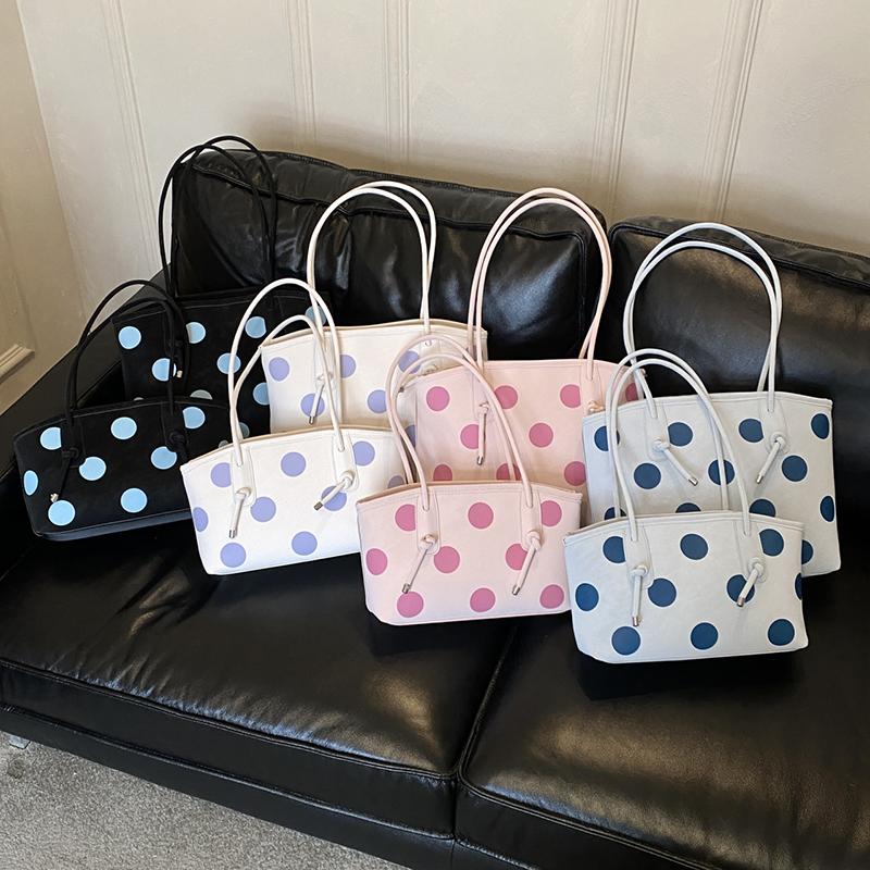 Cute Polka Dot Tote Bag For Women Large Capacity Shoulder Bag Sweet Aesthetic Handbag College Students Daily Commute Shopper Bag