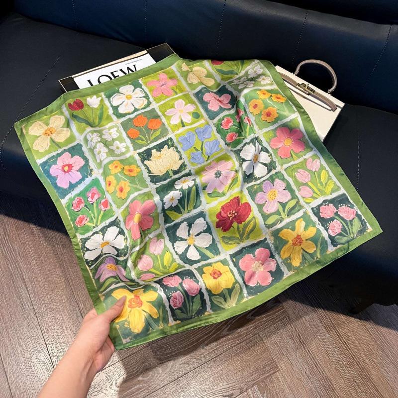 Fashion Black and White Printing Temperament Square Scarf Imitation Silk Korean Version Decorative Scarf Scarf Professional Decorative Shawl Silk Scar