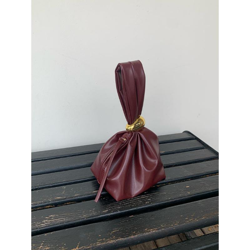 

Универсальная плиссированная сумка-облако женская текстурная нишевая дизайнерская сумка популярная сумка для поездок на работу маленькая сумка бордовый