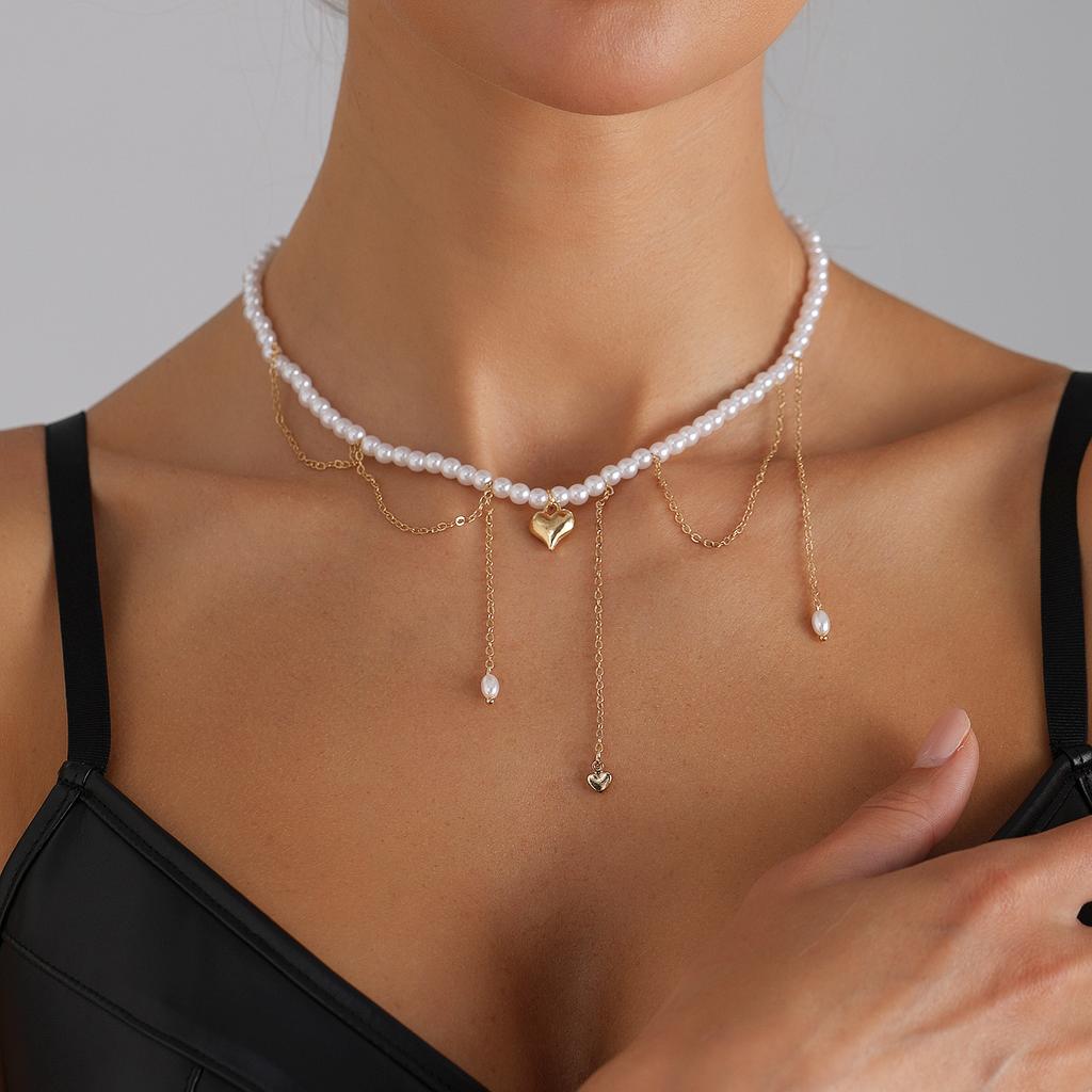 Light luxury retro baroque imitation pearl necklace ins less style necklace holiday gift